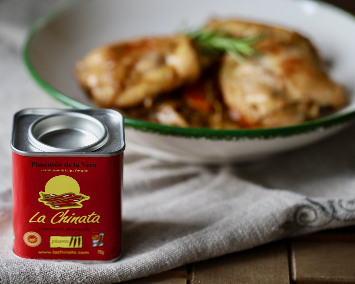 lachinatacom's tweet photo. No hay nada mejor para preparar tus #guisos que nuestro impresionante #PimentónAhumado #LaChinata! #PimentónLaChinata #PimentónDeLaVera #PolloALaCerveza
-
There's nothing better to prepare your #stews than our amazing #SmokedPaprika Powder La Chinata! #SpanishPaprika #BeerChicken https://t.co/CQmPzk7VZM