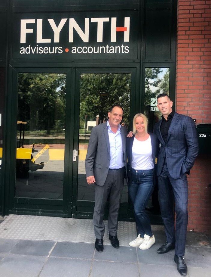 FlynthBreda's tweet photo. Ook het komende voetbalseizoen dragen we #NAC een warm hart toe en staan we als trouwe #sponsor aan de zijlijn. Wilfried Dam en Sjef Goetstouwers kunt u het komende seizoen tegen het lijf lopen op de business tribune of tijdens de businessclub activiteiten. #voetbal https://t.co/BXgb1GTzO2