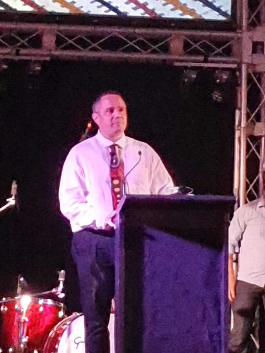 lenicki10's tweet photo. Thanks John Rawnsley for your closing address at the Gala Dinner of the 1st National Health Justice Conference. @NTPHN. Proud of NTPHN's Board Director.  Amazing conference. @rawnsleyj https://t.co/IZAmbJ5Nq2
