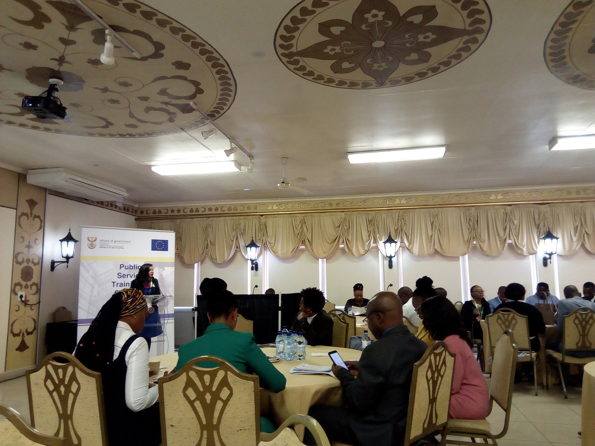 Villysitali's tweet photo. @DesyraniR leading the topic " innovative solutions that increase youth participation in Africa's development" at the #YALIAnnualConference2019 https://t.co/yjpm2xBQ3A