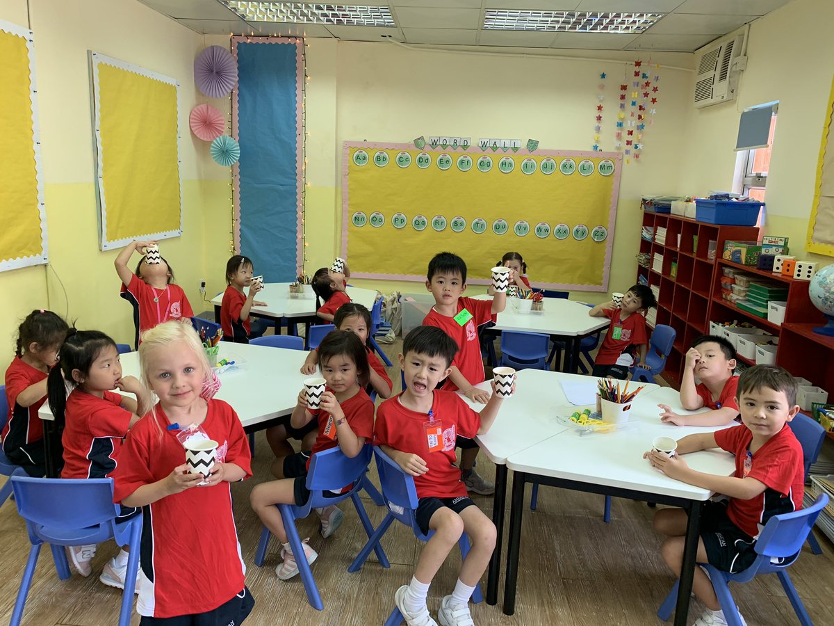 DayanaEducation's tweet photo. We drank jitter juice and jitter water to chase away the ‘first day of school butterflies’ #redbrick125 #Kindergarten #grade1junior #FirstDayOfSchool #FirstDayOfSchool2019 #firstdayofschooljitters https://t.co/TnPi8VQUAn