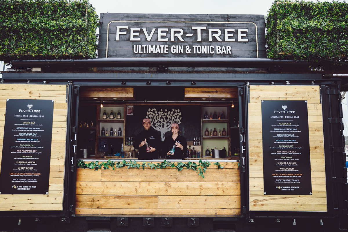 iowdistillery's tweet photo. We were in good gin company when we stopped by to say hello to our friends @fevertreemixers who have some amazing cocktails on their menu. We hope you can stop by this @cowes_week and try some. 🍸🙌

#fevertreemixers #mermaidgin #cowesweek #cowesweek2019 https://t.co/Pk9ScyIu0X