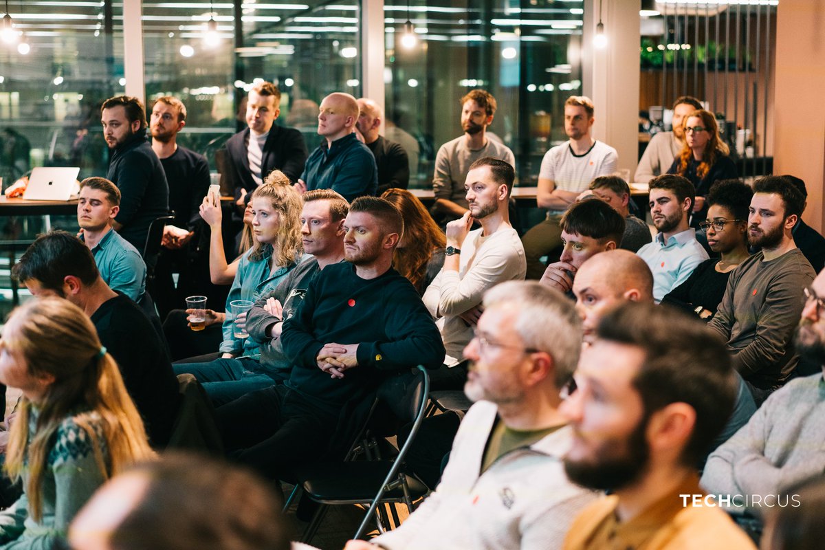 ItsIconicAgency's tweet photo. UX Projects are a collaborative process &amp; it's vital to understand engagement strategies for stakeholders! 
Not many tickets left for #UXCrunch Manchester next Tuesday, where will be exploring this w/ 
@artgvg @christhelwell &amp; @keepitusable
https://t.co/JYvgw157lw) 
#manchesterUX https://t.co/nEJYKwUAnE