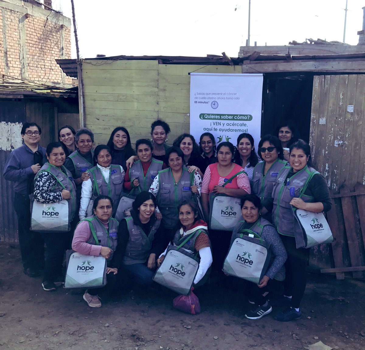 AndreaThoumi's tweet photo. "Hope Ladies" are a group of trained women volunteers who educate women about the risks of cervical cancer and distribute HPV self testing kits to women in the community. We introduced the #callascope #pocketcolposcope to the group in Ventanilla, Peru 🇵🇪 @DukeGHI @DukeGWHT https://t.co/YOHDzu72E8