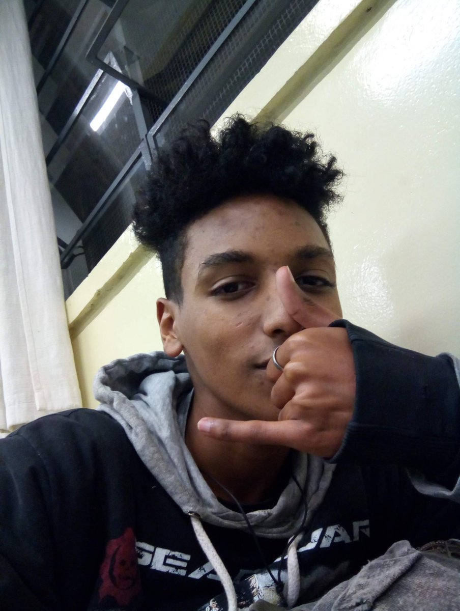 dan_outbox's tweet image. Quando eu tinha cabelo :&apos;)