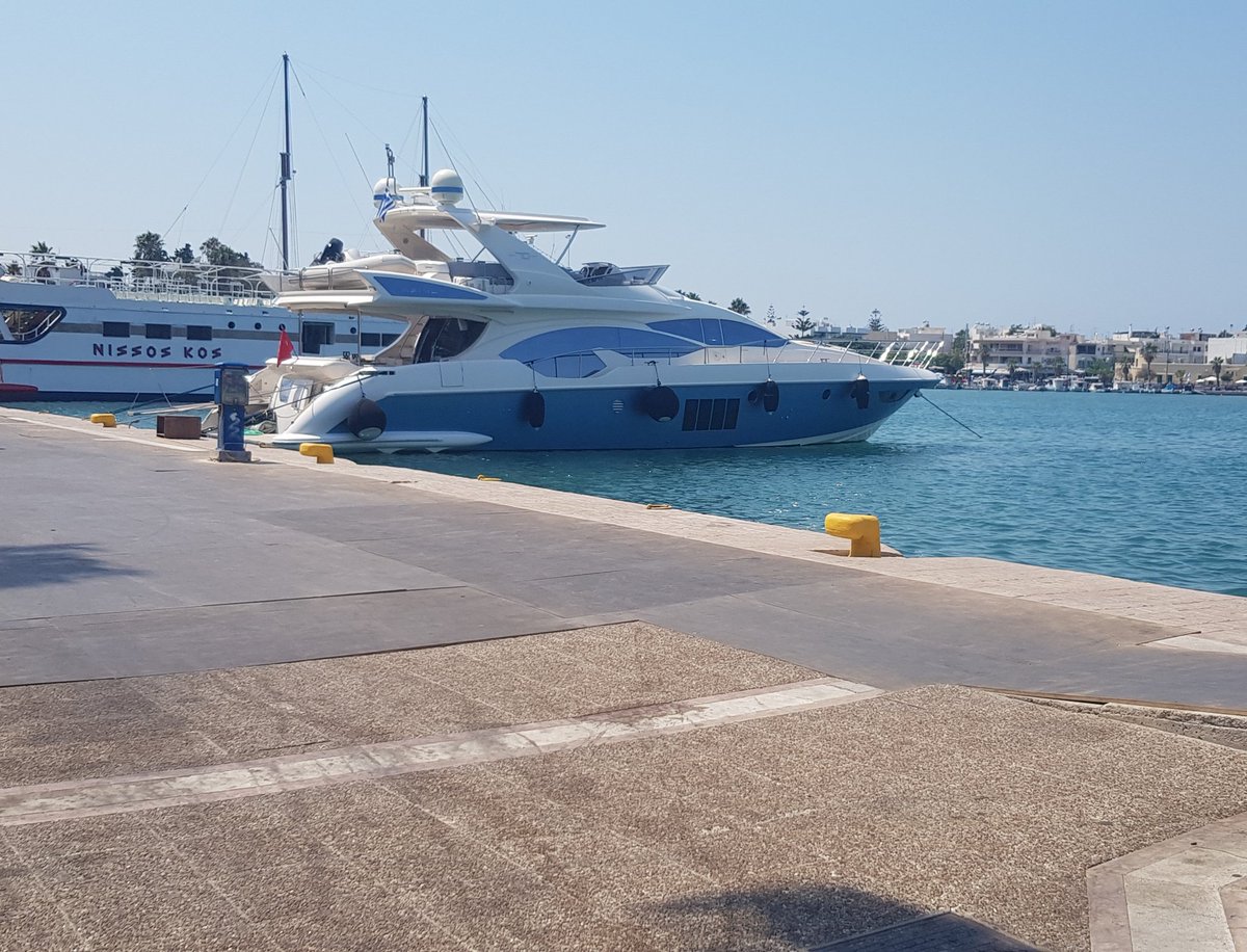 mattjo4303's tweet photo. Parked up in Kos for the day #thisisthelife #1candream https://t.co/i42Yf1cYr8