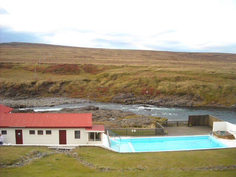 smtownplussize's tweet photo. When road tripping through Iceland be sure to take some back roads. You’ll find pools open year round in the middle of nowhere.
#iceland #backroads #smalltownplussize #icelandtravel #icelandtrip #roadtrip #geothermalpool #geothermal #traveliceland #familytravel #travelfamily https://t.co/SkSPOOk0kZ