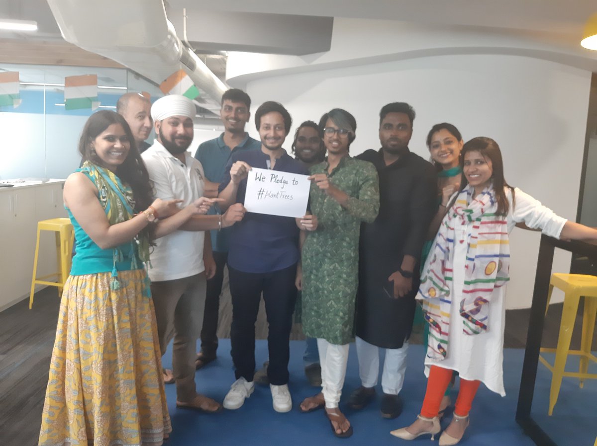 Quovantis's tweet photo. On this #IndependenceDay team #Quovantis has taken the first step towards becoming a better citizen, here are the glimpses of the teams taking pledge collectively.
#lifeatquovantis #73IndependenceDay #ipledge https://t.co/3z8K7sorkA