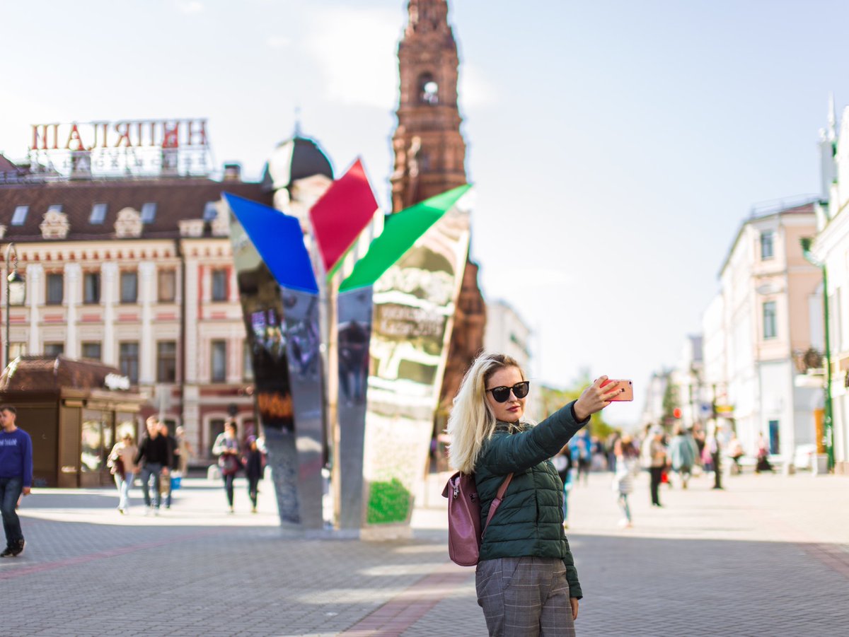 WorldSkillsKZN's tweet photo. Look how beautiful the city is decorated for the Competition!

#WorldSkillsKazan2019 https://t.co/ZINAx8fTIN