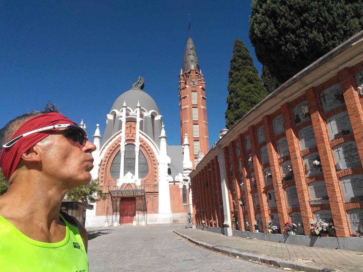 jlbasalo's tweet photo. 📢 #BuenasTardes #Humanos la mayoría en la 🏖️🏔️el resto aqui 🏩 trabajando ☎️📞 #Muertos☠️👻de envidia
▶️ #Reventado de #KMS y #GYM para esas dos próximas citas @spartathlonGR #246k &amp; @UltraTrailGuara #108k #KmsXalimentos #SpartaThlonBasalix

5⃣ semana de 7⃣ Seguimos #Onfire 🦸‍♂️😝 https://t.co/Vpklfob8oN