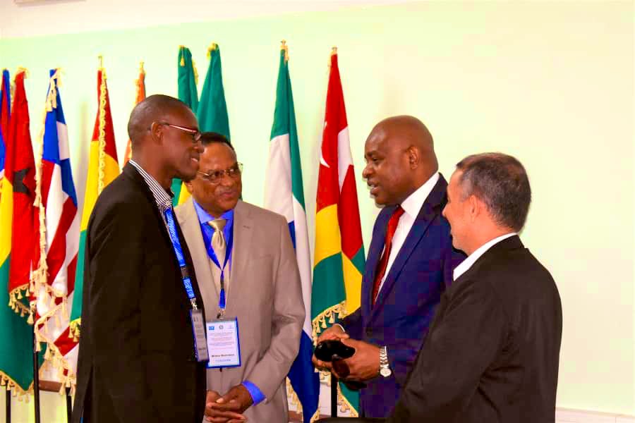 OoasWaho's tweet image. Although there are no cases of #Ebola reported in #WestAfrican, we are in #WatchMode. Our #EOC teams in all 15 countries are on standby to respond to any potential threat through the leadership of the DG @sokolo12 and #WAHO’s agency for surveillance &amp;amp; disease control @Ecowas_cdc