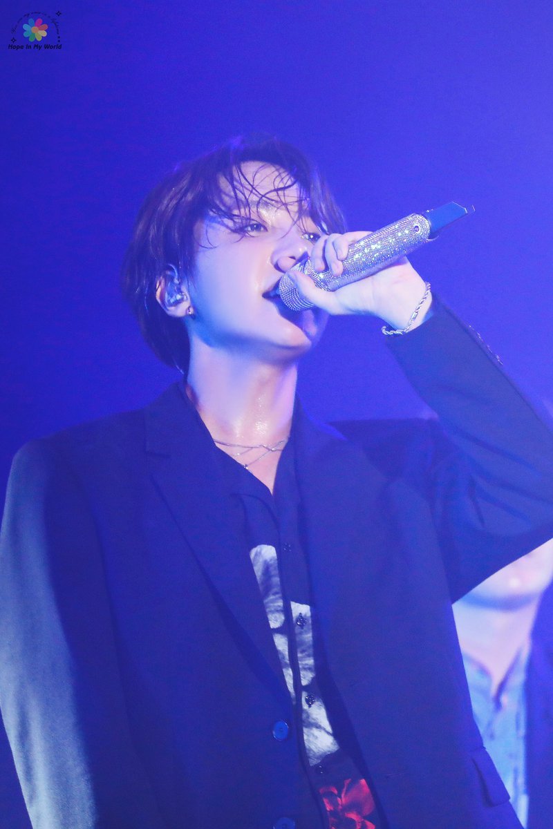 Hope_InMyWorld's tweet photo. 190811 롯데패밀리콘서트 

#JHope #제이홉 #정호석 #호비
#BTS #방탄소년단 
@BTS_twt https://t.co/qzvBFrDsBv
