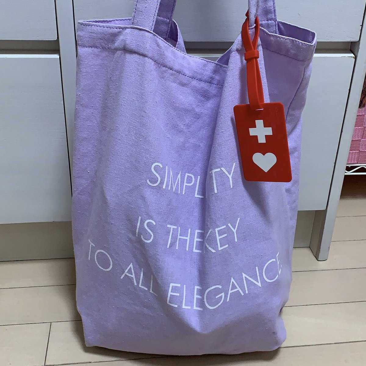 ※拡散希望です。どうぞよろしくお願いします※
8/13(火)18時半頃、半蔵門線渋谷駅にて起こったことです。

ヘルプマークを持っていたら、東急電鉄の駅員さんに酷い対応をされ、邪険に扱われました。