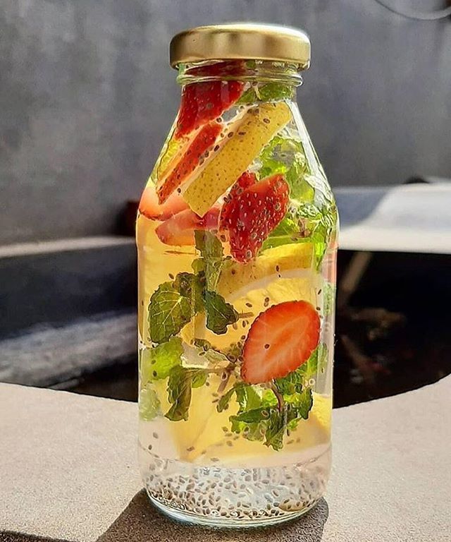 theh2obottles's tweet photo. Great recipe by @watercommunity 💧❤️ https://t.co/KhW50PDvgF