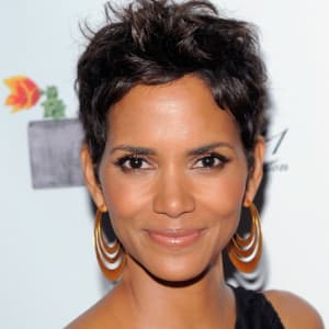 Happy Birthday Halle Berry! How is this Queen 53????? 