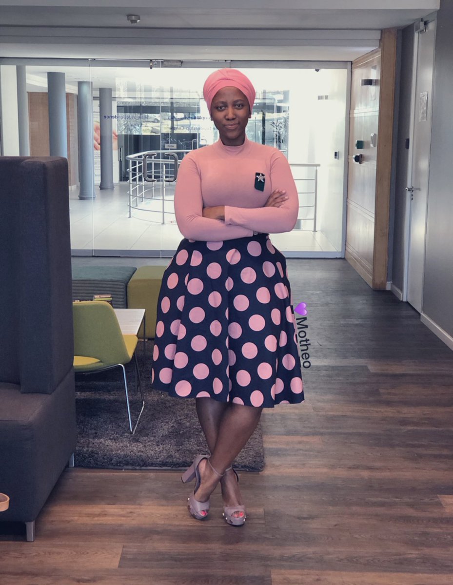 motheomoremi_1's tweet photo. Rakgadi wa batho kera ena Moetapele🙏🏽

Queen of recycling outfits 😍😍😍 they feel better every single time!

#MooWomenPower https://t.co/UvTBCiMxnx