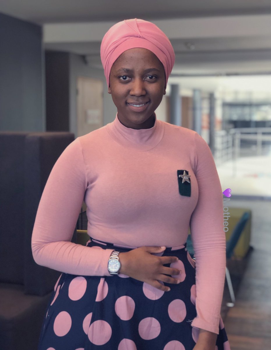 motheomoremi_1's tweet photo. Rakgadi wa batho kera ena Moetapele🙏🏽

Queen of recycling outfits 😍😍😍 they feel better every single time!

#MooWomenPower https://t.co/UvTBCiMxnx