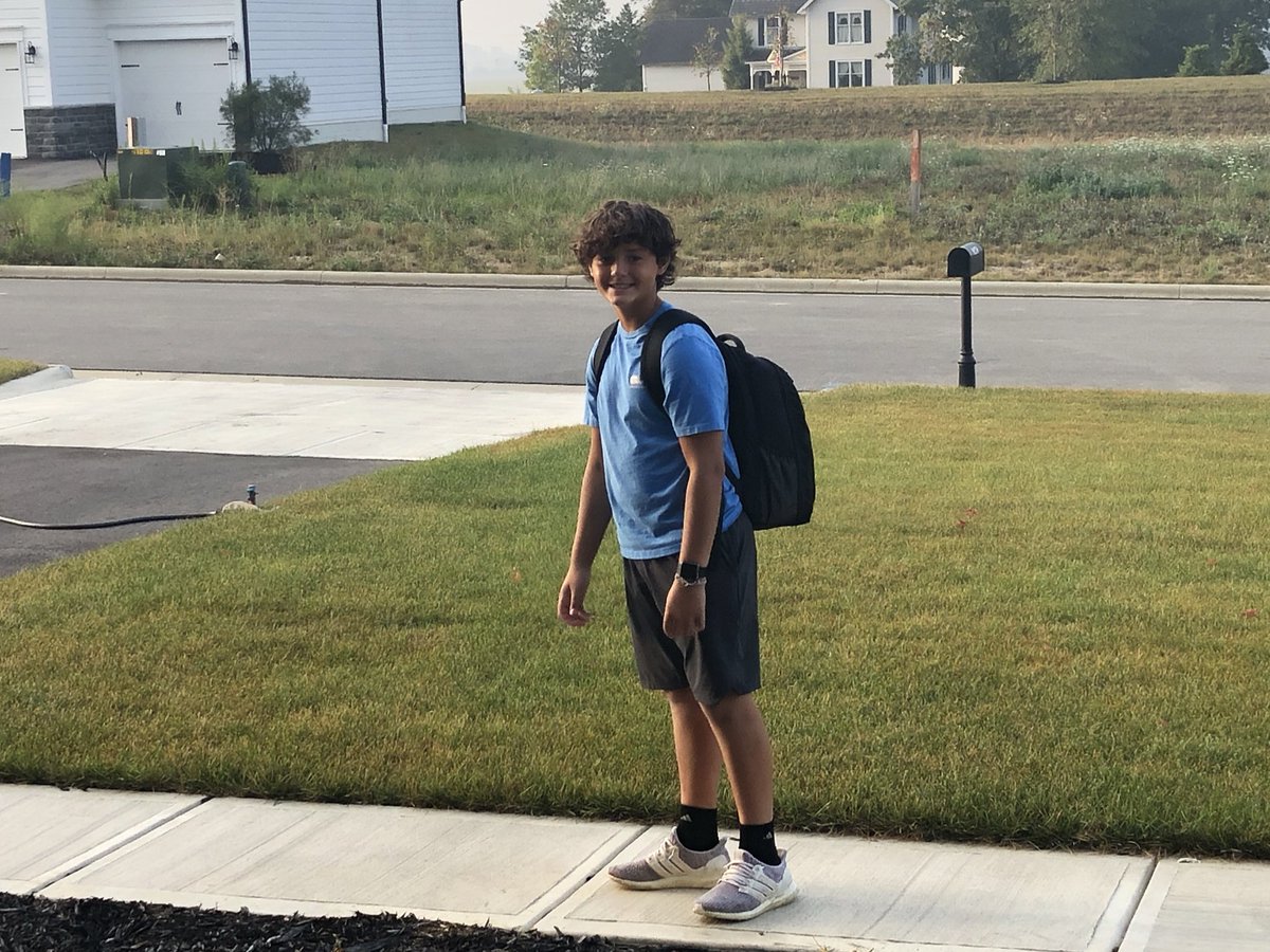 cujodvm's tweet photo. 1st day of 8th grade. Looking forward to what this school year will bring in the classroom and on the field. #DCSDay1! https://t.co/V4IenpGwUk