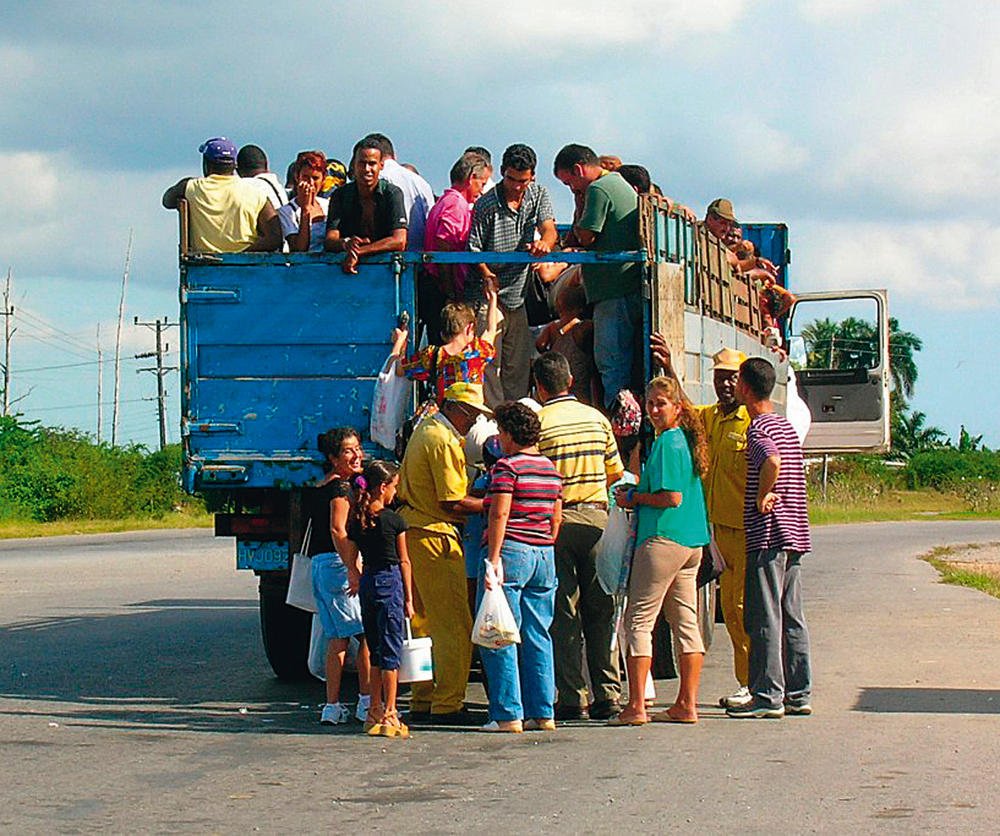 CubanRevoluNow's tweet photo. LOS DERECHOS HUMANOS EN CUBA COMUNISTA https://t.co/Wcu7Tg2wpi