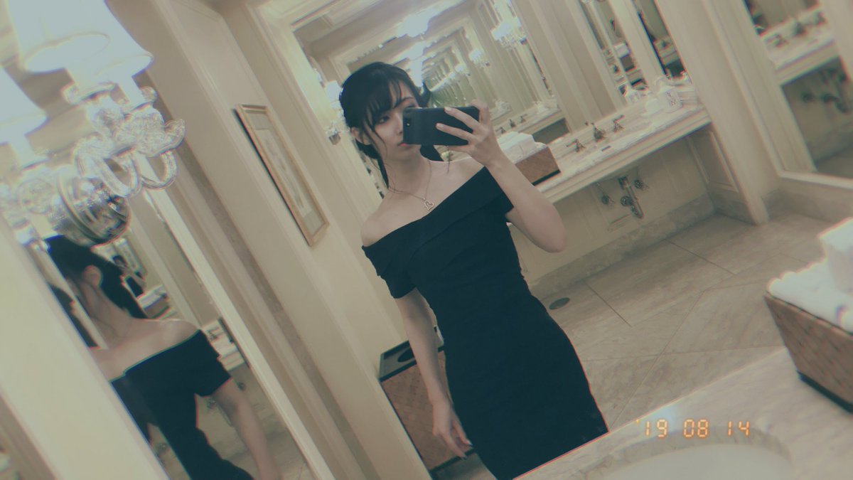 水素 念願のマティーニワンピースでホテルディナー このタイトさで 評判通りの伸縮性 おそるべし マティーニワンピース Pinupcloset 元鈴木さん 記念日 椿山荘 みゆき 鉄板焼き Produced By Motosuzukisan マティーニ ワンピース Us2サイズ