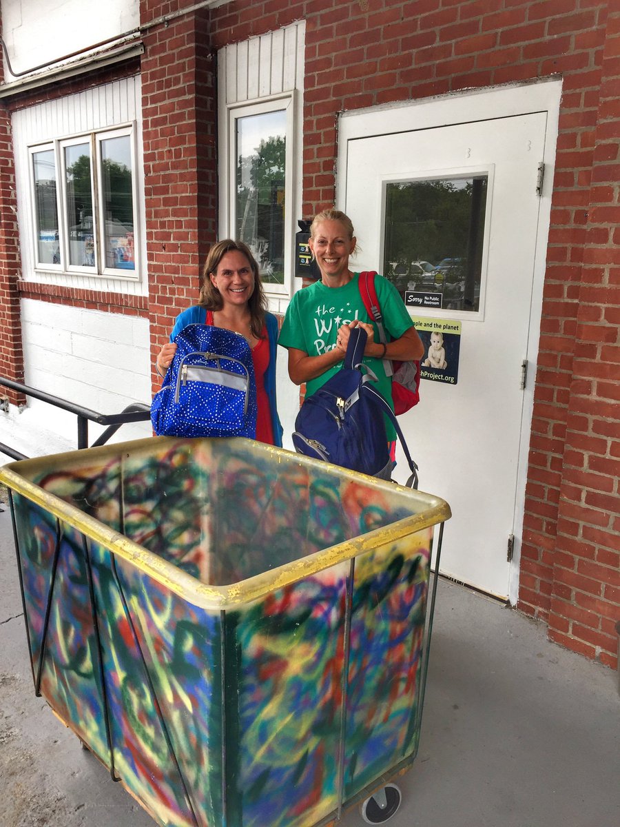 cefloyd's tweet photo. Dropping off our donations at The Wish Project. Their goal is to distribute 5,000 backpacks to students from homeless shelters and other social service programs in the Merrimack Valley.
#BACKPACKATTACK
#DONATIONS
#BACKPACKS
#STUDENTS
#CEFAMILY
#CONSTRUCTION https://t.co/WiNU2bnonM