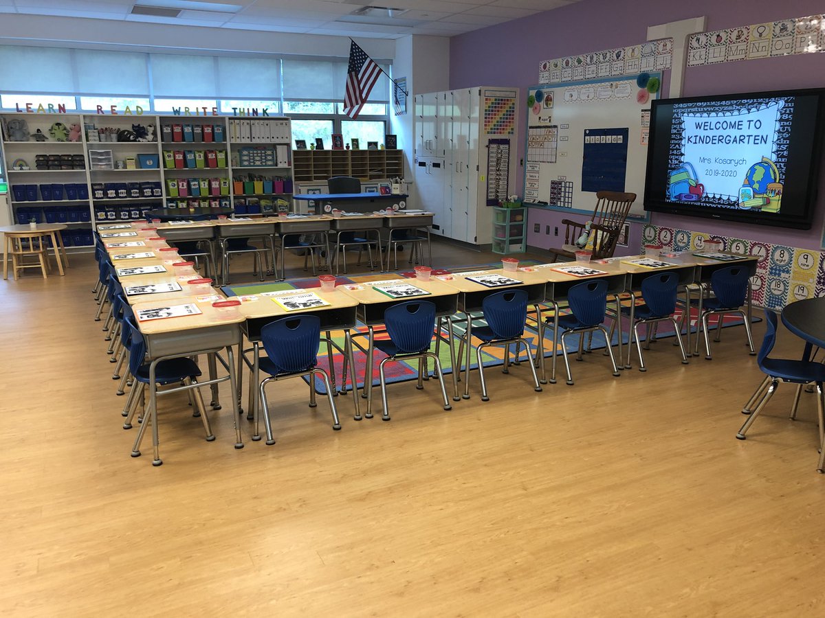 JenK3131's tweet photo. Ready for Kindergarten Orientation!! Can’t wait to meet my new students!
#MontourProud #MontourElementary #kindergarten https://t.co/4BLFvCNmqi