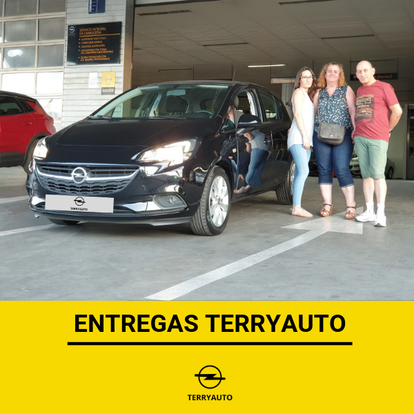terryauto_'s tweet photo. #EntregasTerryAuto 🔑 Estefania y sus padres recogiendo su nuevo y fantástico #OpelCorsa ⚡ para disfrutar el resto del #verano de una forma diferente ¡Gracias por confiar en nosotros! 😉 https://t.co/SNIBvSeQnD