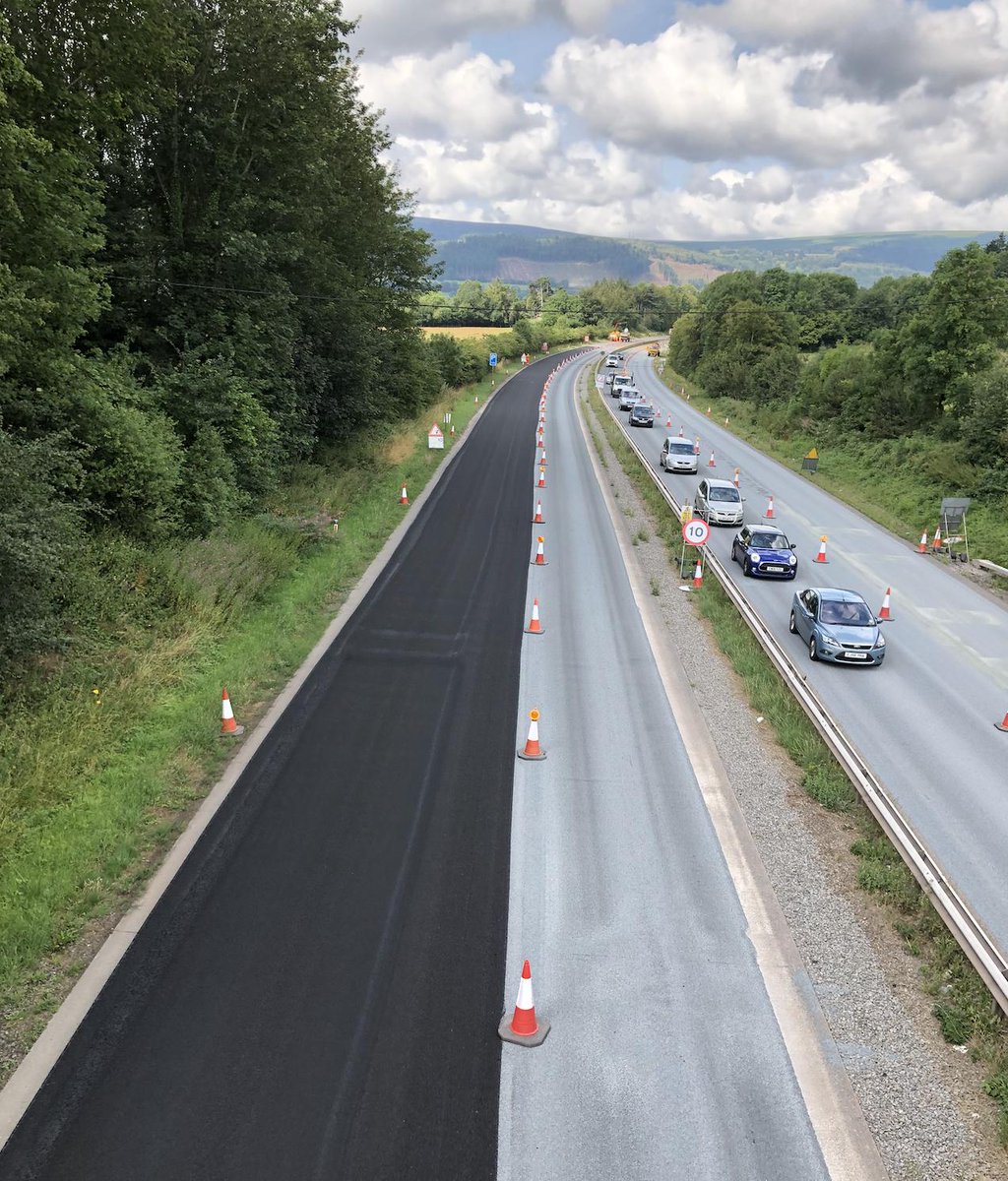 BituChem's tweet photo. The difference in appearance of surface dressing with the left lane having used #LockChip. For more information and to discover the benefits of using #LockChip visit: https://t.co/K376ICBfKf https://t.co/hERWJSnc09