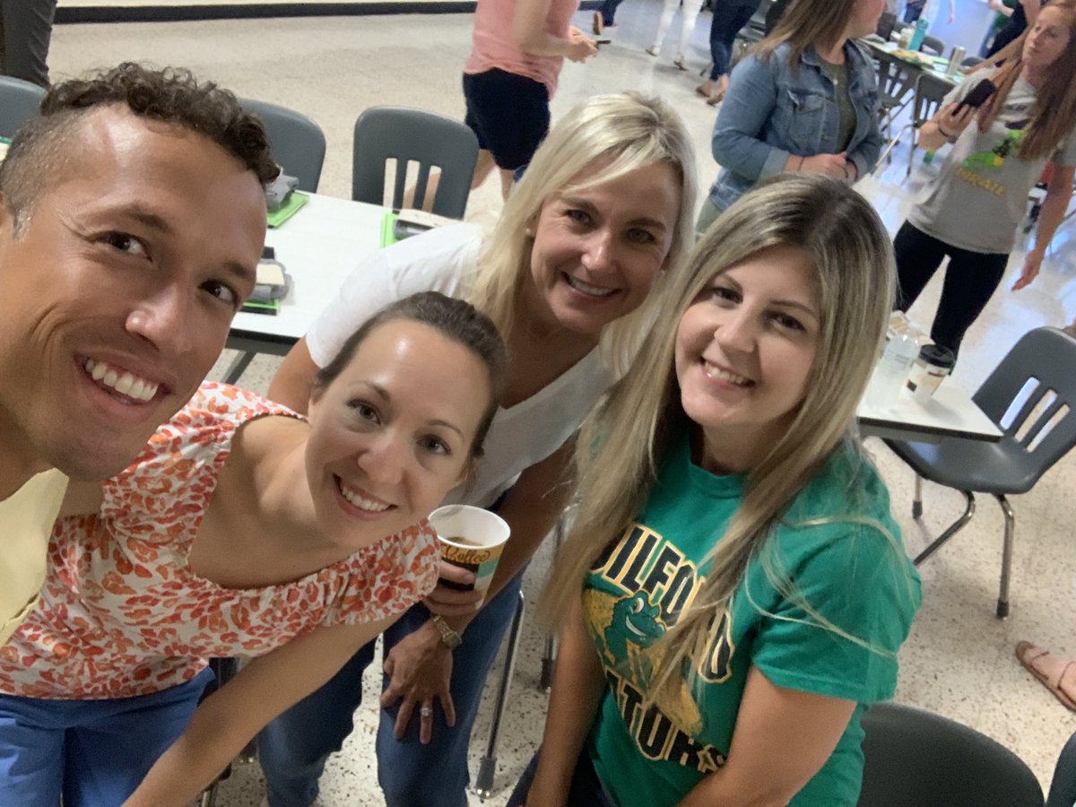 jeulcps's tweet photo. Welcome Back Gators!!! 🐊💚 #gatorsdeserveit20 https://t.co/mi7d5xz2pr