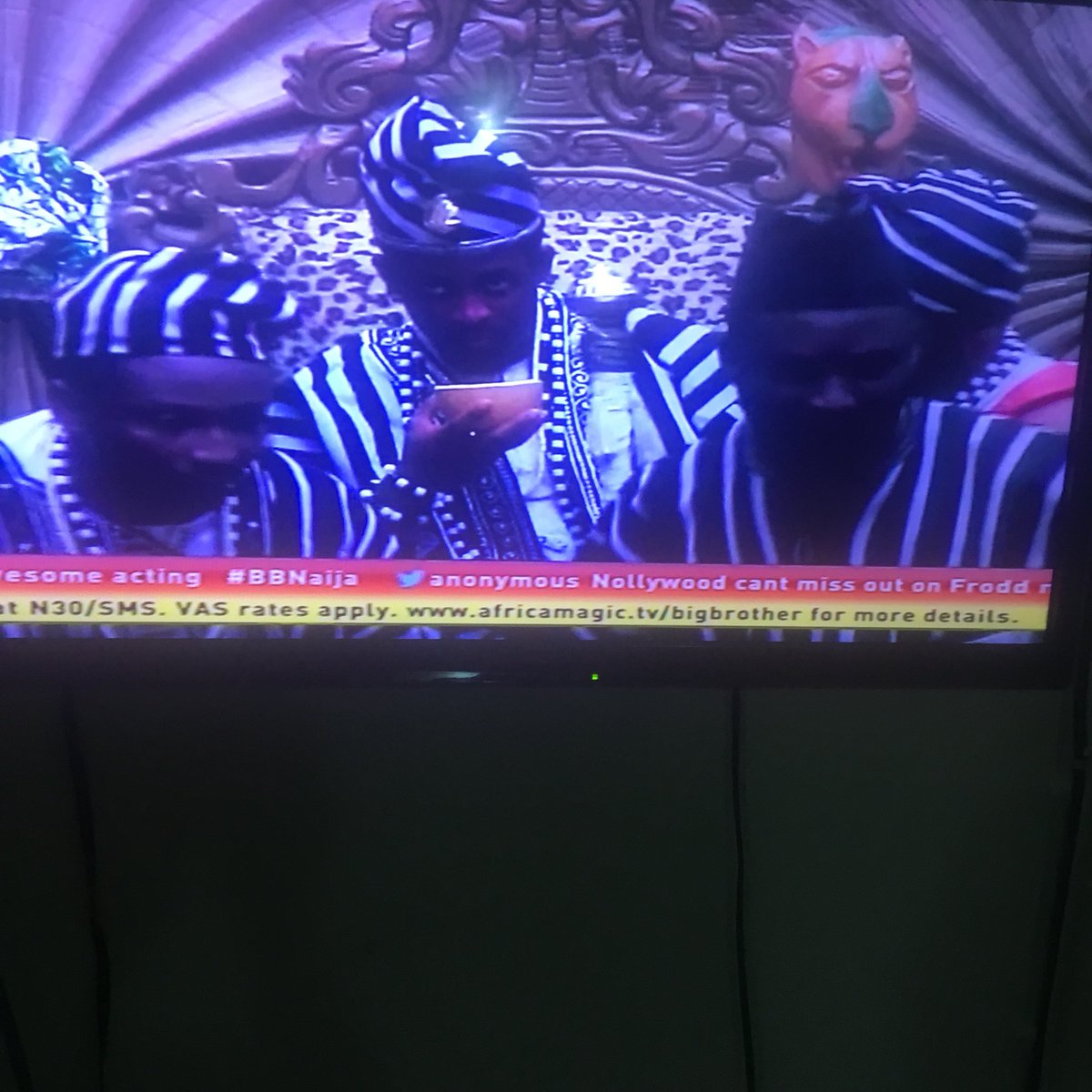 cutiesandra2's tweet photo. Ma babies killing dis coronation ceremony of TorTiv seyi, tacha, sir dee ❤️❤️😩😩❤️ #perfectcrew #bbnaija https://t.co/31SNes6OHC