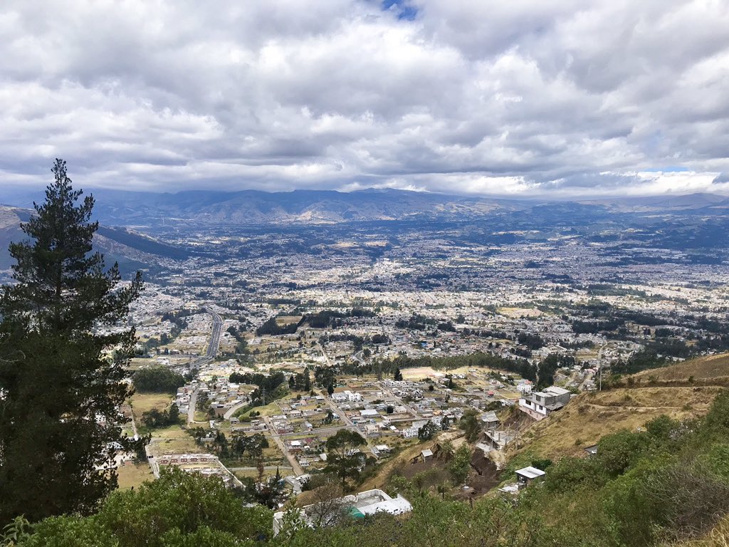 Pictures won’t ever do this place justice- Quito is absolutely breathtaking!! Glad to be back in this beautiful city 🤩