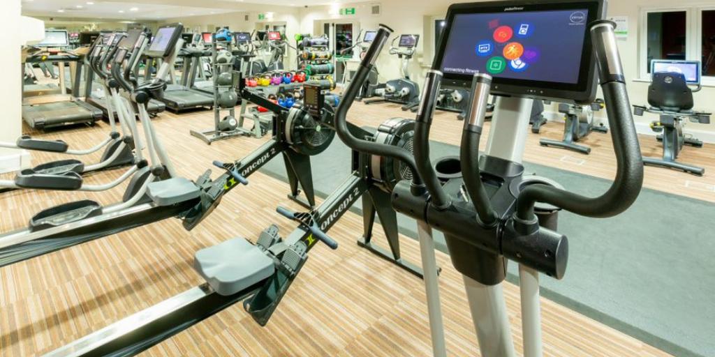 Looking for a short term gym membership before a summer holiday? ☀️

From just £75pp, join us at The Park Royal on a 6 week membership and gain access to over 55 classes, a gym with state of the art equipment and a 22m swimming pool 🏊

Join today - ow.ly/eb4G50vsRxv