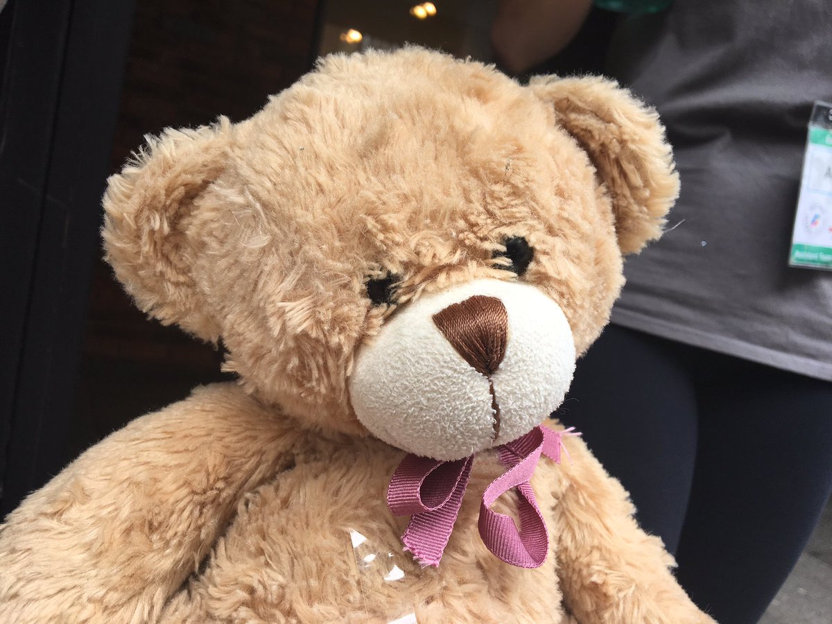 EarlyEasy's tweet photo. Come and win a teddy bear! @elf #exeterhighstreet #cancerawareness https://t.co/VleIArgN4q