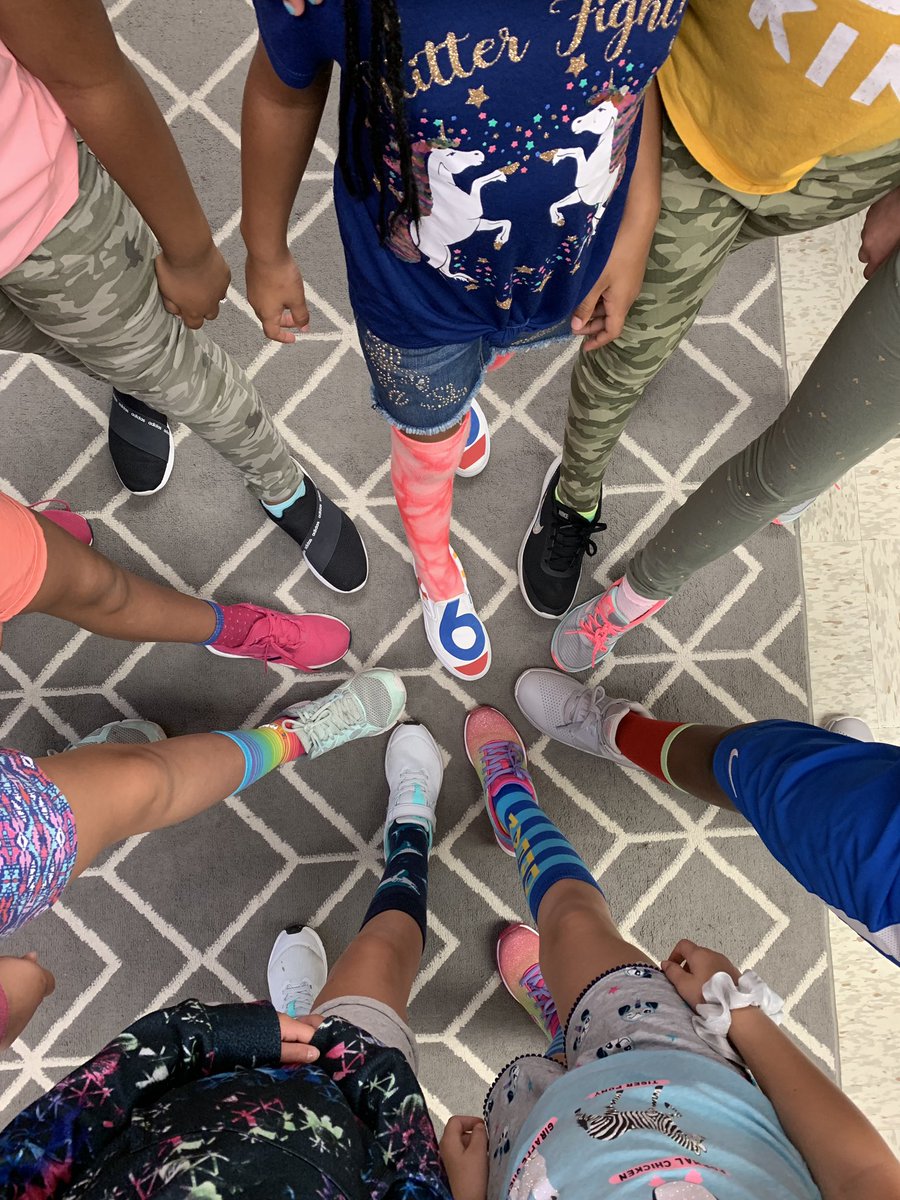 Celebrating our pledge-o-meter with crazy socks!! #bsieaglepride @Boosterthon <a href="/Eagles_BSI/">Big Shanty Intermediate</a>