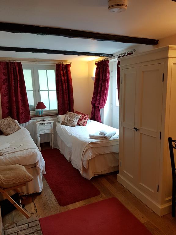 aroundaboutbrit's tweet photo. Dating back to the late 18th Century, The Brambles offers characterful guest accommodation & a delicious English breakfast within the village of Landbeach.
https://t.co/p9qcHXfM31
#GreenEnd #Landbeach #Cambridge #Cambridgeshire #England #Holiday #EnglishBreakfast #Travel https://t.co/wCUMBK1v7M