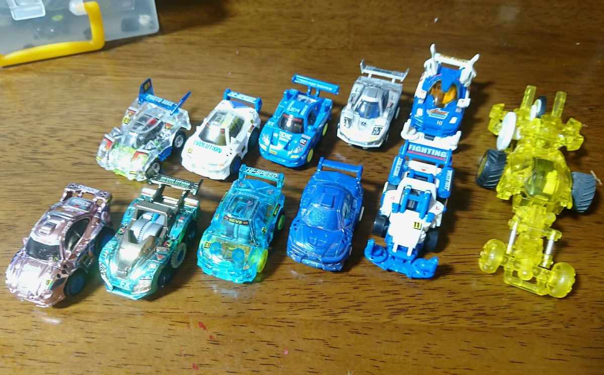 寝る前にチョロQを眺める スーパーカスタマブルチョロQシリーズが大好き