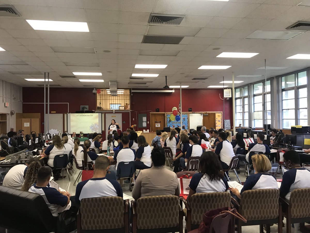 rmsfalcons's tweet photo. Rockwayโs Opening of Schools 2019-2020 Meeting! Setting expectations & goals for the new school year! #FalconsAssemble @MDCPSCentral @MartaPerezMiami @MDCPS_MSR @MDCPS @MiamiSup @MiamiCAO https://t.co/tFJF5BOWJC