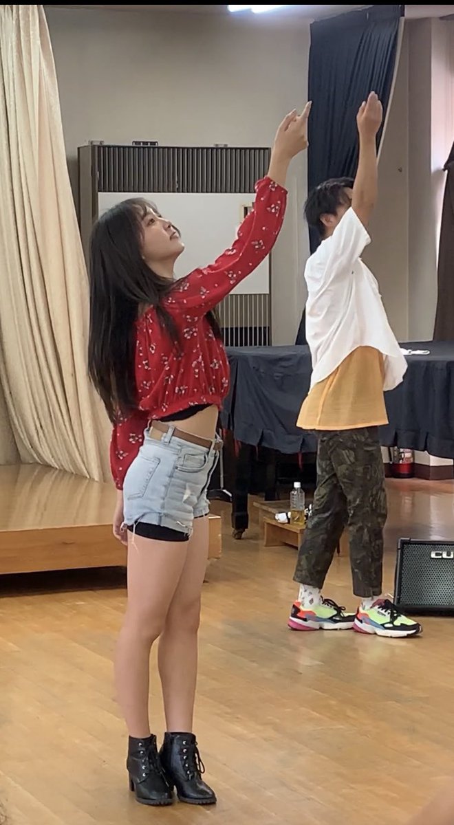 hr_Hy_ms76's tweet photo. 動画のスクショやから画質悪いけど、今日も今日とて巴那ちゃんは可愛くて美しかった🤤🌸💓
#Re_Complex #FREELIVETOUR2019 #なんばHatchへの道 #vol96 #港近隣センター #南埜巴那 https://t.co/puGgBX4289