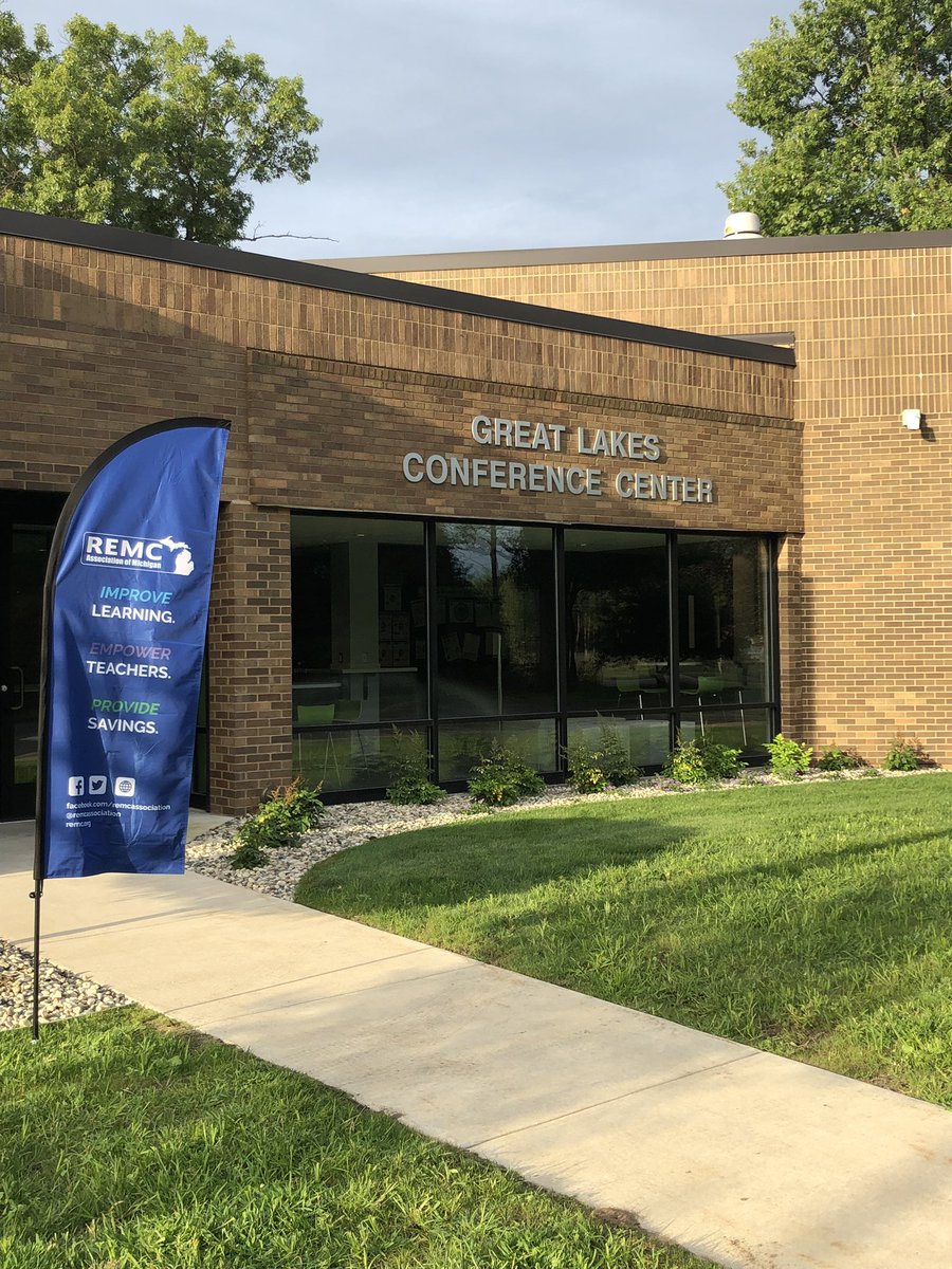 Great start to our last Coding and Drones state wide training at Muskegon Area ISD. Thanks <a href="/REMCAssociation/">REMC Association</a> for the opportunity. Thanks <a href="/andrewmmann/">Andy Mann</a> for hosting. #remcdrones