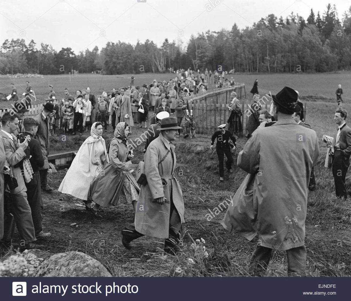 Mace On Twitter Royal Flashback The Queen Centre Seen Here With Princess Margaret Watching The Action In The Cross Country Stage Of The 1956 Equestrian Olympic Games Three Day Event At Jsrvafelt