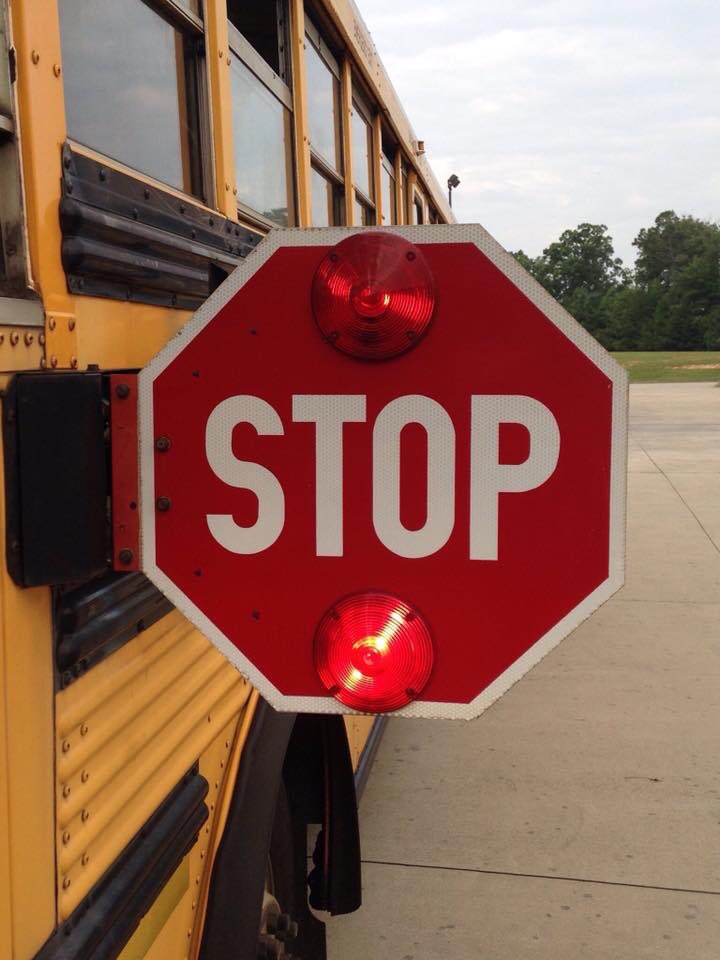 ILStatePoliceT1's tweet photo. This STOP sign is important.
Never pass a stopped school bus. A child’s life depends on it.
We hope everyone has a safe and enjoyable school year!!
#bepatient #alwaysstop #ourfutureleaders #schoolsafety https://t.co/JYjXzhs8KH
