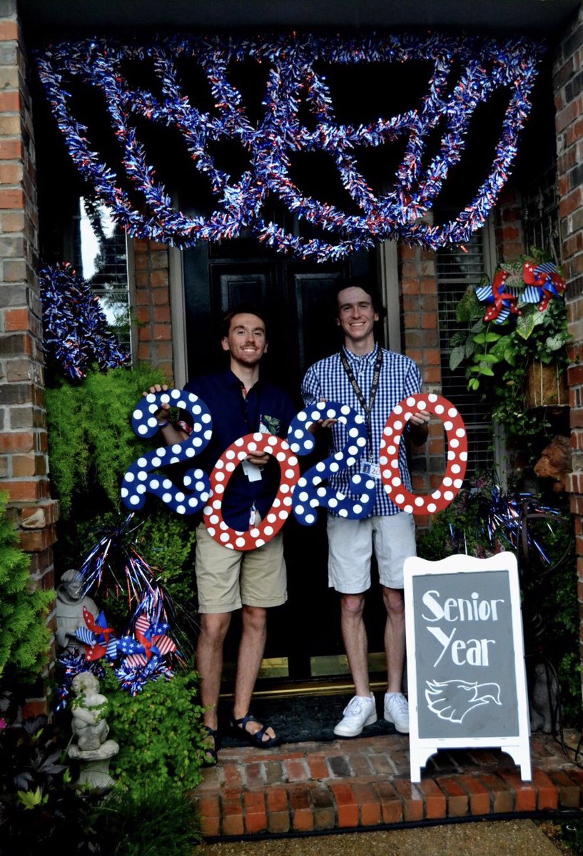 JennyTHEPotter1's tweet photo. Today is all about first day of SENIOR YEAR!!! #senior2020
#twinssenioryear
#2020patio
#ahseagles
#eaglesfightfightfight
#allentexas
#jennythepotter
#flowerpower
#gardenlove
#lifewithflowers
#weallneedsun https://t.co/tJclGzaMxJ