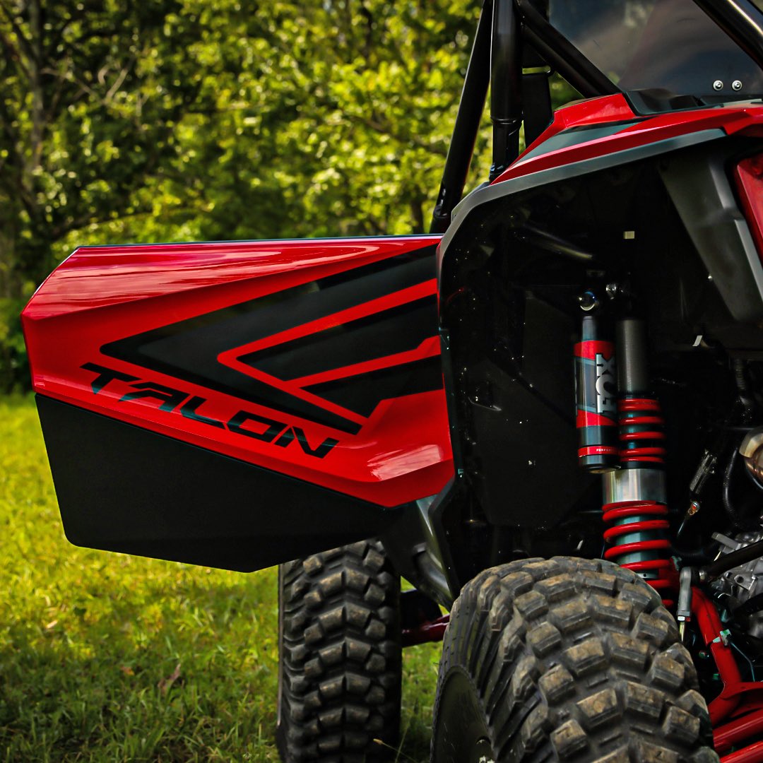 superatvtweet's tweet photo. π¨ Our Honda Talon 1000X and 1000R Aluminum Lower Doors are lightweight and durable, contoured to match your Talonβs curves giving it a sleek look. Available now at https://t.co/Ukjx1BdX8Y
#superatv #satv #honda #hondatalon #talonr #talonx #doors #utv #sxs #utvdoors #freeshipping https://t.co/rTqdiroaMG