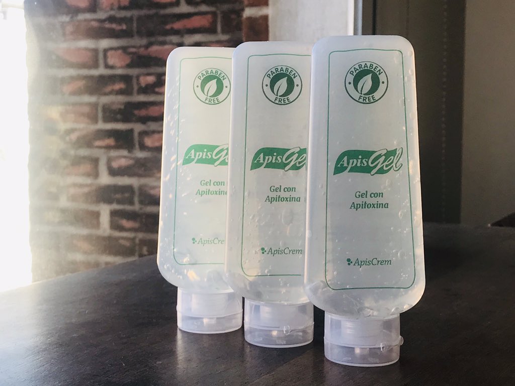 🐝🙌🏼 ApisGel es un producto natural y orgánico. Contiene apitoxina extraída de forma ecológica y sin dañar a las abejas. Ofrece un efectivo alivio para todo tipo de dolores y molestias en músculos y articulaciones, favoreciendo al sistema circulatorio e inmunológico.