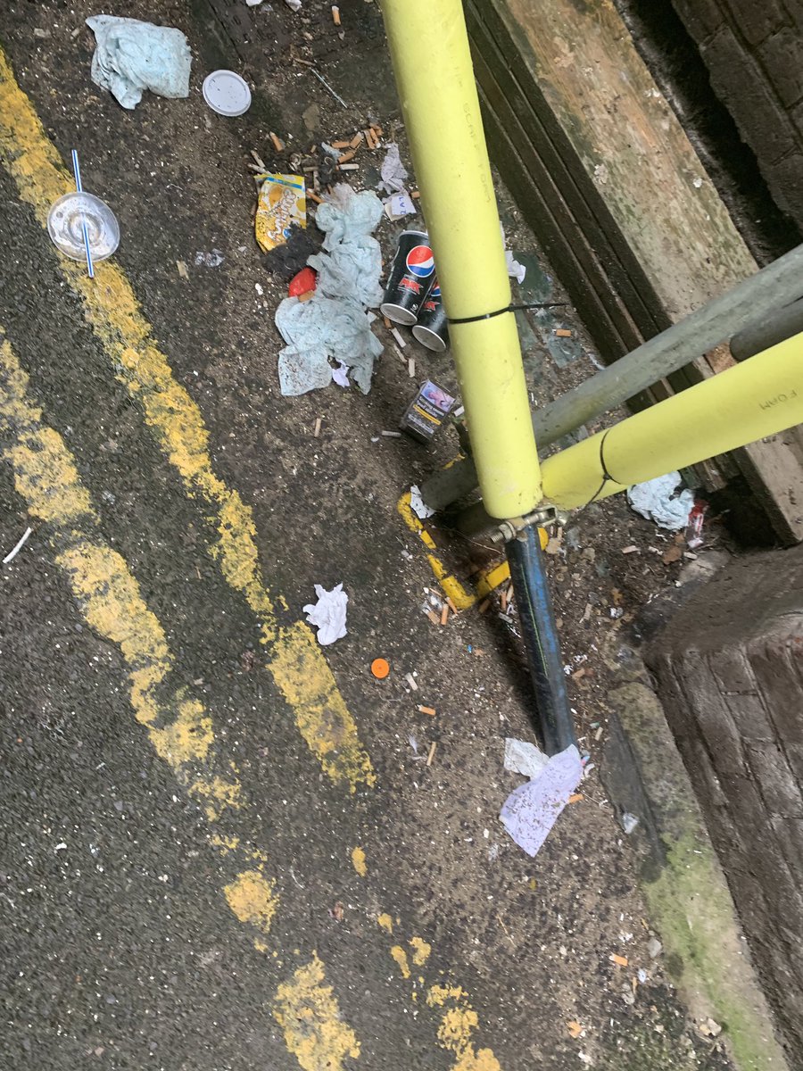 MissLAC89's tweet photo. @kfc down the side of your Margate branch - either staff or they do not put away the bins properly. This is attracting vermin to nearby premises that do dispose their refuse appropriately #kfc #margate #thanet https://t.co/VUL4brmdpD