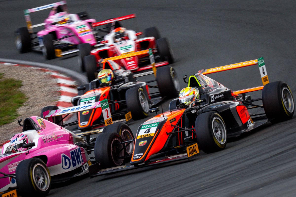 NiklasKruetten's tweet photo. The best pics from last weekend at #Zandvoort
#addmanagement #pioneeredathleteperformance #bellracing #nk4 #VanAmersfoort #hydrorace #jmdhelmets #stiftungsport #adacformel4 #adacformula4 #f4 #CircuitZandvoort https://t.co/tQQVLWfVCB