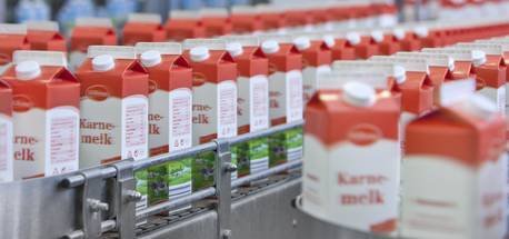 KROHNE_USA's tweet photo. Our extensive range of solutions for the #foodandbeverage industry includes #measuringdevices for storage and interim storage, dosing and mixing, filling and cleaning as well as for auxiliary circuits like steam and hot water: https://t.co/OG2N9gQUTb https://t.co/ILXV9G0UYl