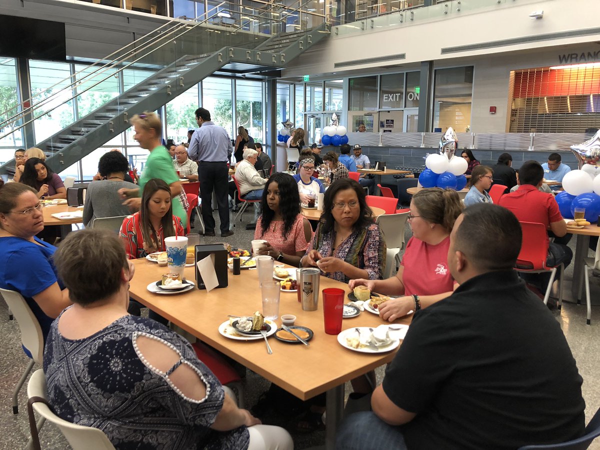 OdessaCollege's tweet photo. We are glad to have everyone back on campus! #WelcomeBreakfast https://t.co/Ia7KAyuSaQ