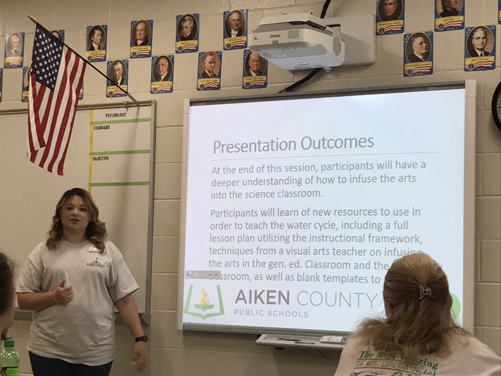 StarksMelanie's tweet photo. @EastAiken teachers Mrs. Snipes and Mrs. Smith shared how they use arts integration to teach science concepts. #e2acpsd https://t.co/01DfxlV9g6