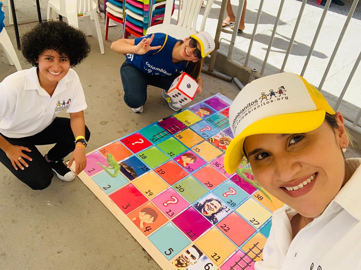 colombianitos's tweet photo. Gracias @DIRECTVCo y @traslaperla por hacernos parte del proyecto “Corazón profundo” en el barrio Pescaíto, Santa Marta.

En este proyecto entregamos juegos con intencionalidad pedagógica que buscan desarrollar en los niños y niñas habilidades sociales y competencias ciudadanas. https://t.co/2ybhbYclfa